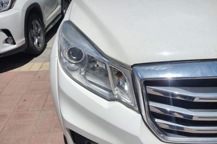 Used Great Wall Wingle 6 2017 2.4L Gasoline Two-Wheel Drive Elite Version 4G69 Right Front Headlight