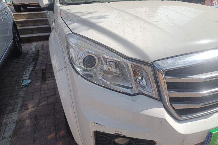 Used Great Wall Wingle 6 2017 2.4L Gasoline Two-Wheel Drive Elite Version 4G69 Right Front Headlight