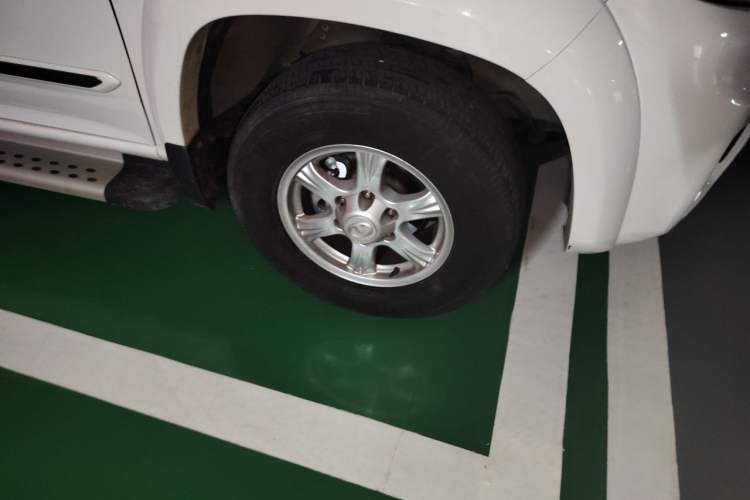 Used Great Wall Wingle 6 2017 2.4L Gasoline Two-Wheel Drive Elite Version 4G69 Right Front Wheel Hub