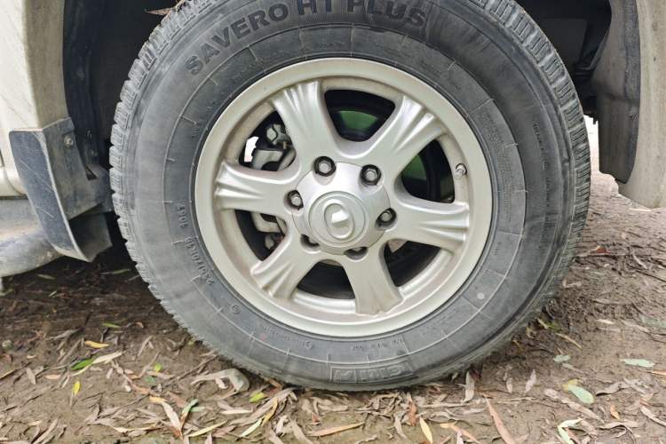 Used Great Wall Wingle 6 2017 2.4L Gasoline Two-Wheel Drive Elite Version 4G69 Right Front Wheel Hub