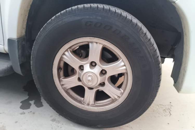 Used Great Wall Wingle 6 2017 2.4L Gasoline Two-Wheel Drive Elite Version 4G69 Right Front Wheel Hub