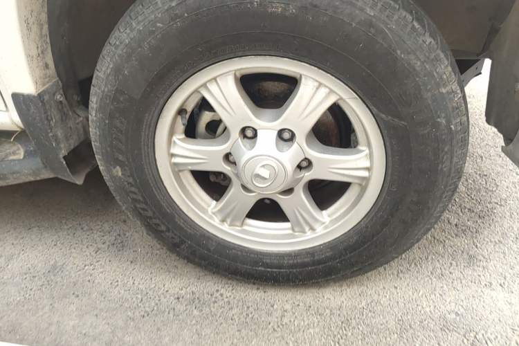 Used Great Wall Wingle 6 2017 2.0T Diesel 4x4 Navigation Version 4D20D Right Front Wheel Hub
