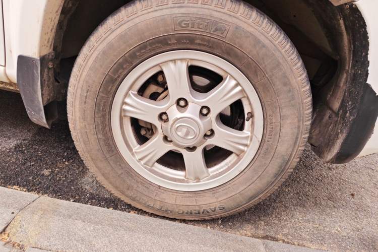 Used Great Wall Wingle 6 2017 2.0T Diesel 4x4 Elite Version 4D20D Right Front Wheel Hub