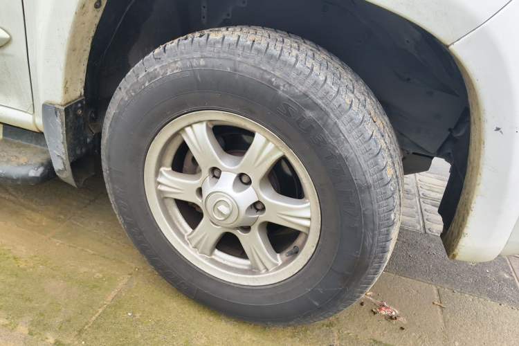 Used Great Wall Wingle 6 2017 2.4L Gasoline Two-Wheel Drive Elite Version 4G69 Right Front Wheel Hub