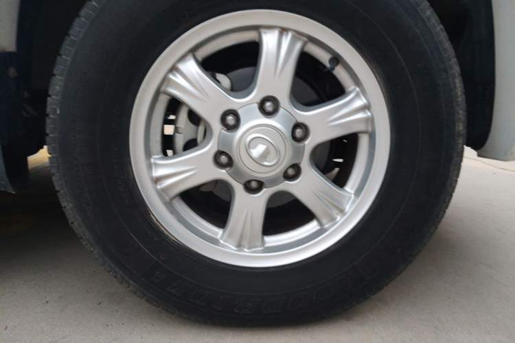 Used Great Wall Wingle 6 2017 2.4L Gasoline Two-Wheel Drive Elite Version 4G69 Right Front Wheel Hub