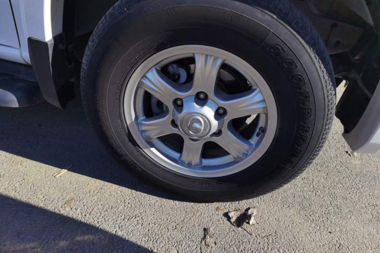 Used Great Wall Wingle 6 2017 2.4L Gasoline Two-Wheel Drive Elite Version 4G69 Right Front Wheel Hub