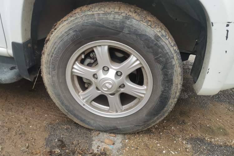 Used Great Wall Wingle 6 2017 2.4L Gasoline Two-Wheel Drive Elite Version 4G69 Right Front Wheel Hub