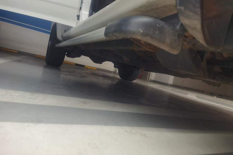 Used Great Wall Wingle 6 2017 2.4L Gasoline 4x4 Elite Version 4G69 Right Side Sill
