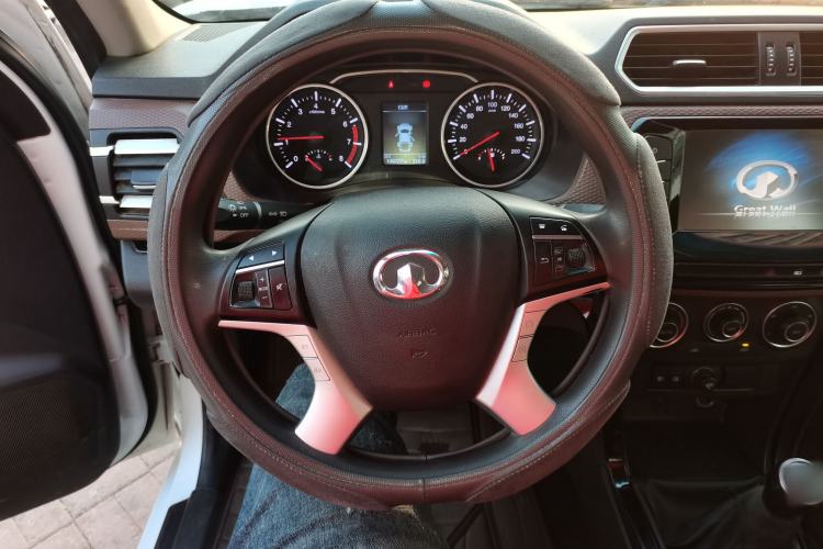 Used Great Wall Wingle 6 2017 2.4L Gasoline Two-Wheel Drive Elite Version 4G69 Steering Wheel