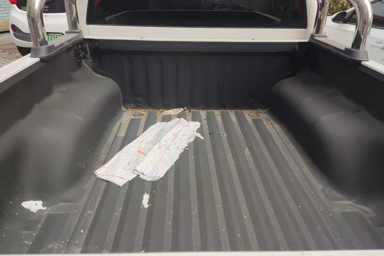 Used Great Wall Wingle 6 2017 2.4L Gasoline 4x4 Navigation Model 4G69 Trunk