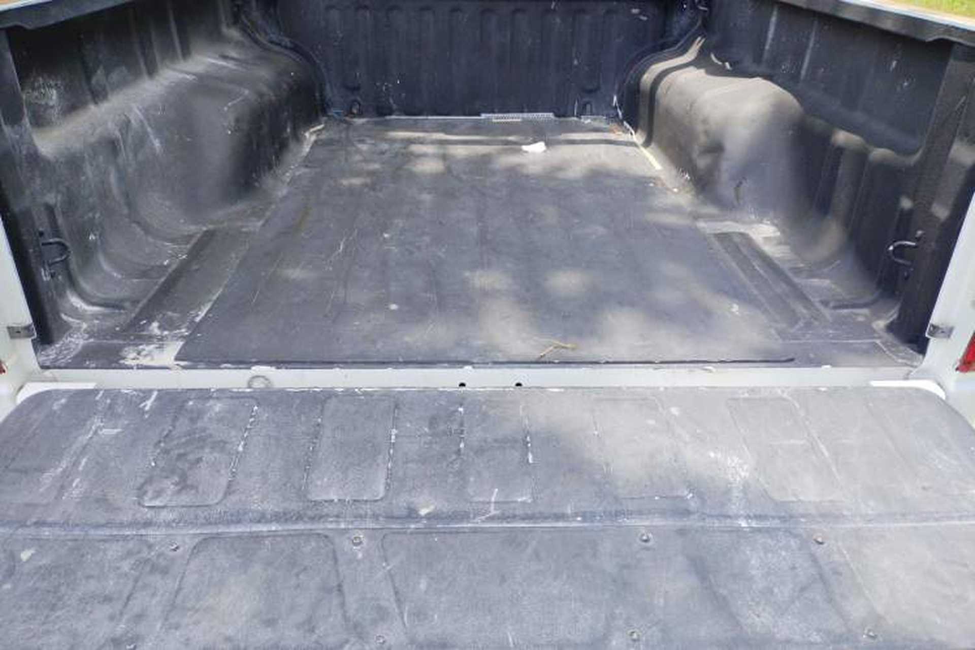 Used Great Wall Wingle 6 2017 2.4L Gasoline 4x4 Elite Version 4G69 Trunk