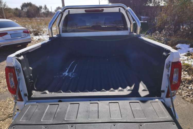 Used Great Wall Wingle 6 2017 2.4L Gasoline Two-Wheel Drive Elite Version 4G69 Trunk