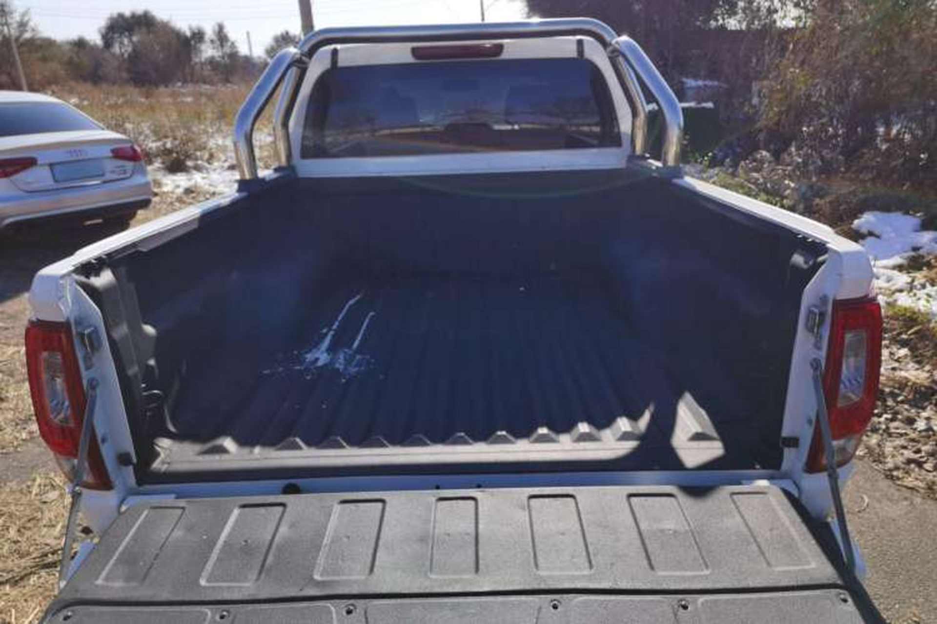 Used Great Wall Wingle 6 2017 2.4L Gasoline Two-Wheel Drive Elite Version 4G69 Trunk