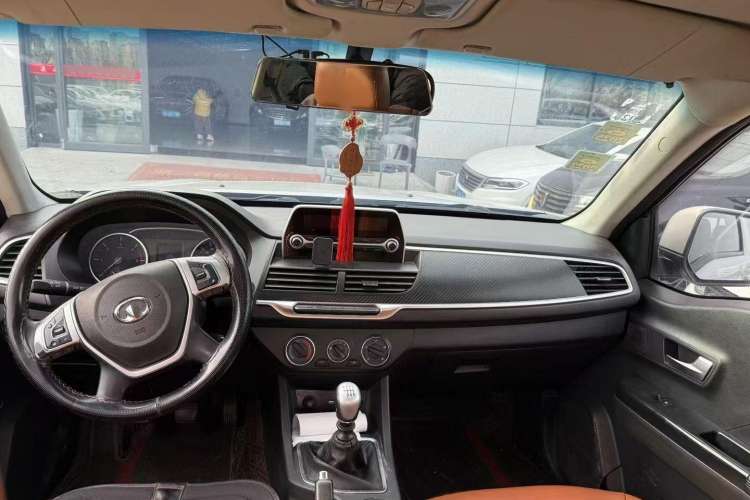 Used Great Wall Wingle 7 2019 2.0T Diesel Two-Wheel Drive Value Edition China VI Standard Big Double Cab GW4D20M Interior 1