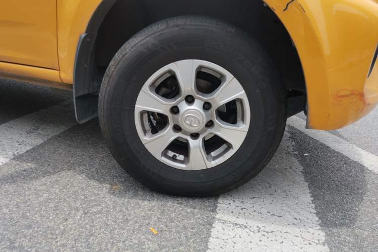 Used Great Wall Wingle 7 2018 2.0T Two-Wheel Drive Elite Version Big Double 4D20D Right Front Wheel Hub