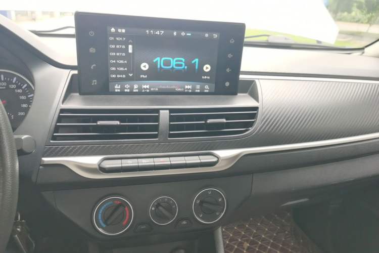 Used Great Wall Wingle 7 2018 2.0T Two-Wheel Drive Elite Version Big Double 4D20D Audio And AC Panel