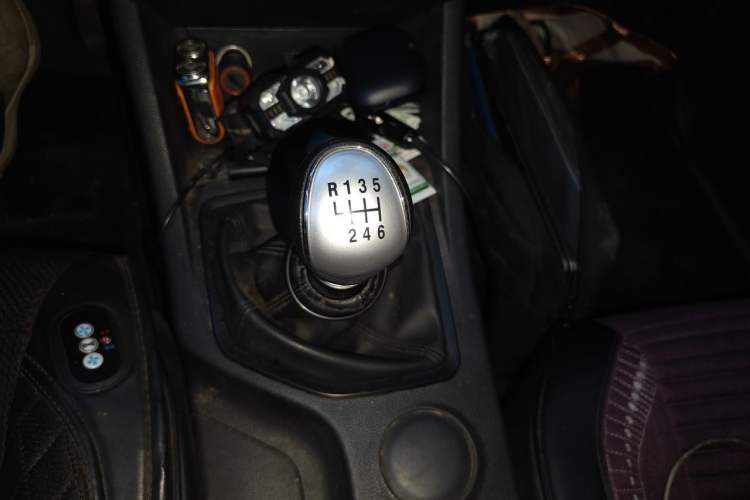 Used Great Wall Wingle 7 2018 2.0T Two-Wheel Drive Elite Version Big Double 4D20D Gear Lever