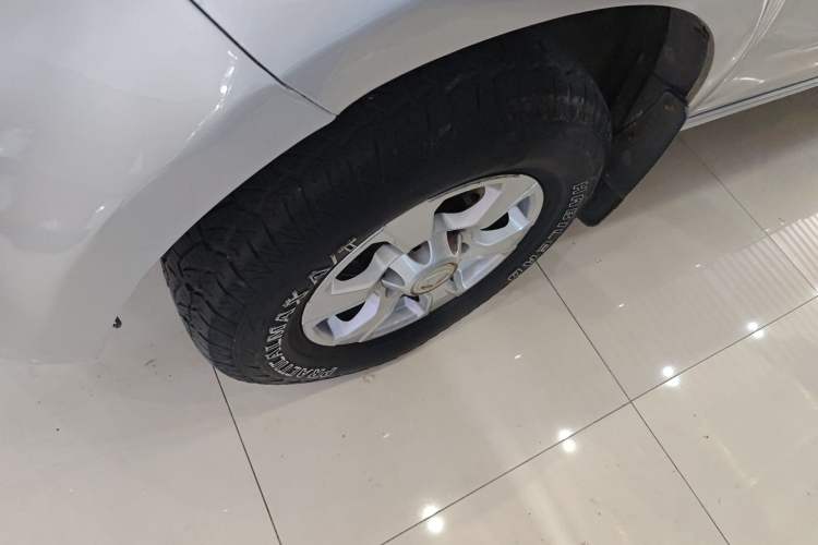 Used Great Wall Wingle 7 2018 2.0T Two-Wheel Drive Elite Version Big Double 4D20D Left Front Wheel Hub