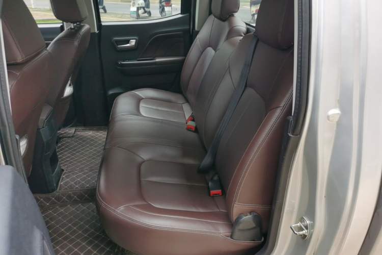 Used Great Wall Wingle 7 2018 2.0T Two-Wheel Drive Elite Version Big Double 4D20D Left Rear Seat