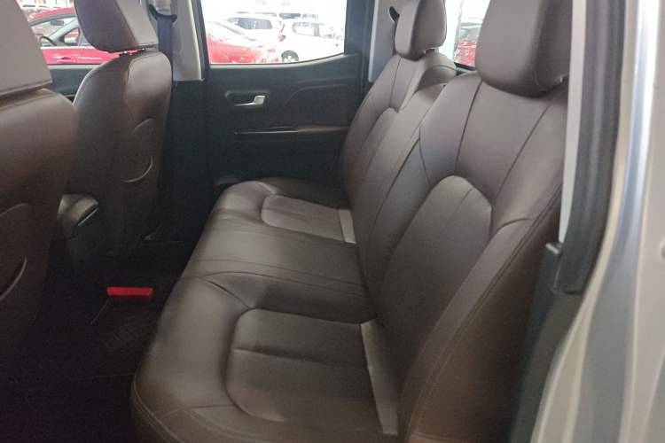 Used Great Wall Wingle 7 2018 2.0T Two-Wheel Drive Elite Version Big Double 4D20D Left Rear Seat