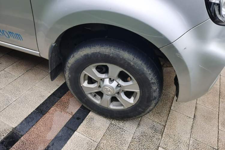 Used Great Wall Wingle 7 2018 2.0T Two-Wheel Drive Elite Version Big Double 4D20D Right Front Wheel Hub