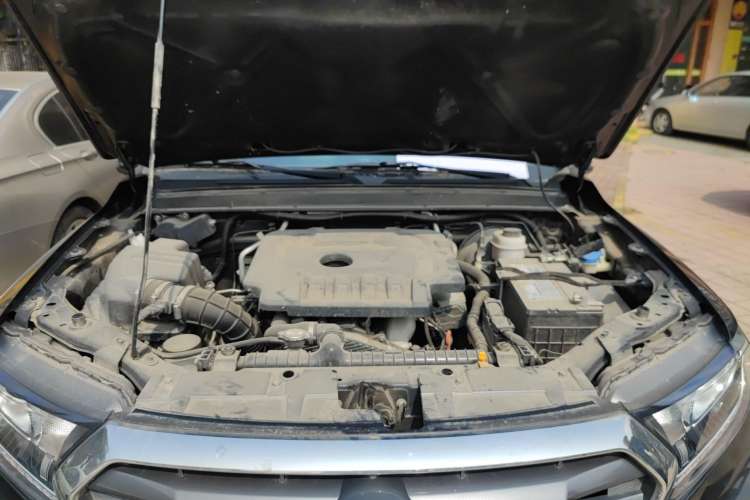 Used Great Wall Wingle 7 2019 2.0T Two-Wheel Drive Value Edition Big Double 4D20D Engine Bay
