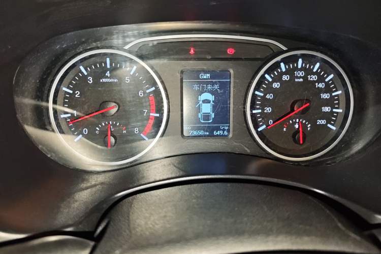Used Great Wall Wingle 7 2019 2.0T Gasoline Two-Wheel Drive Value Edition China VI Standard Compact SUV GW4C20B Odometer Close Up