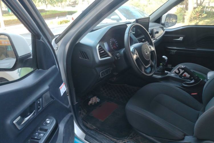 Used Great Wall Wingle 7 2019 2.0T Diesel Two-Wheel Drive Value Edition China VI Standard Big Double Cab GW4D20M Interior 3