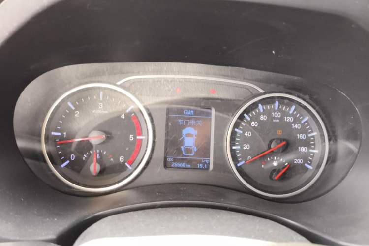 Used Great Wall Wingle 7 2019 2.0T Diesel Two-Wheel Drive Elite Version China VI Standard Big Double Cabin GW4D20M Instrument Cluster