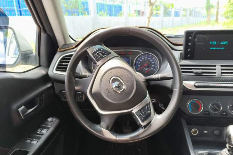 Used Great Wall Wingle 7 2019 2.0T Diesel Two-Wheel Drive Elite Version China VI Standard Big Double Cabin GW4D20M Steering Wheel