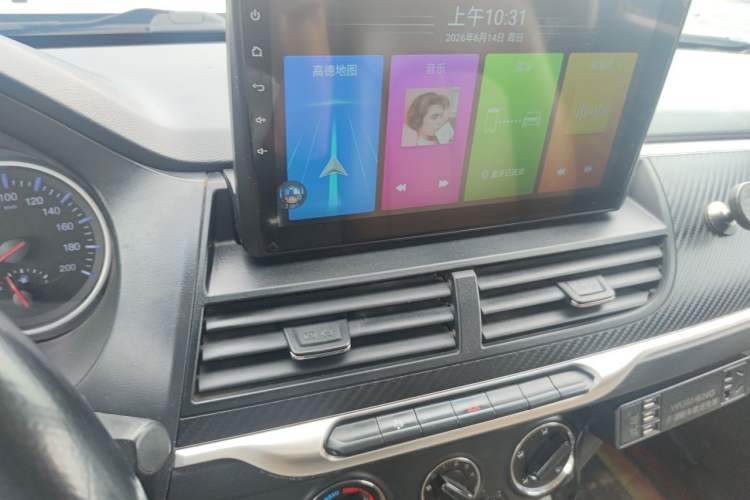 Used Great Wall Wingle 7 2019 2.0T Diesel 4x4 Value Edition China VI Standard Big Double Cab – GW4D20M Audio And AC Panel