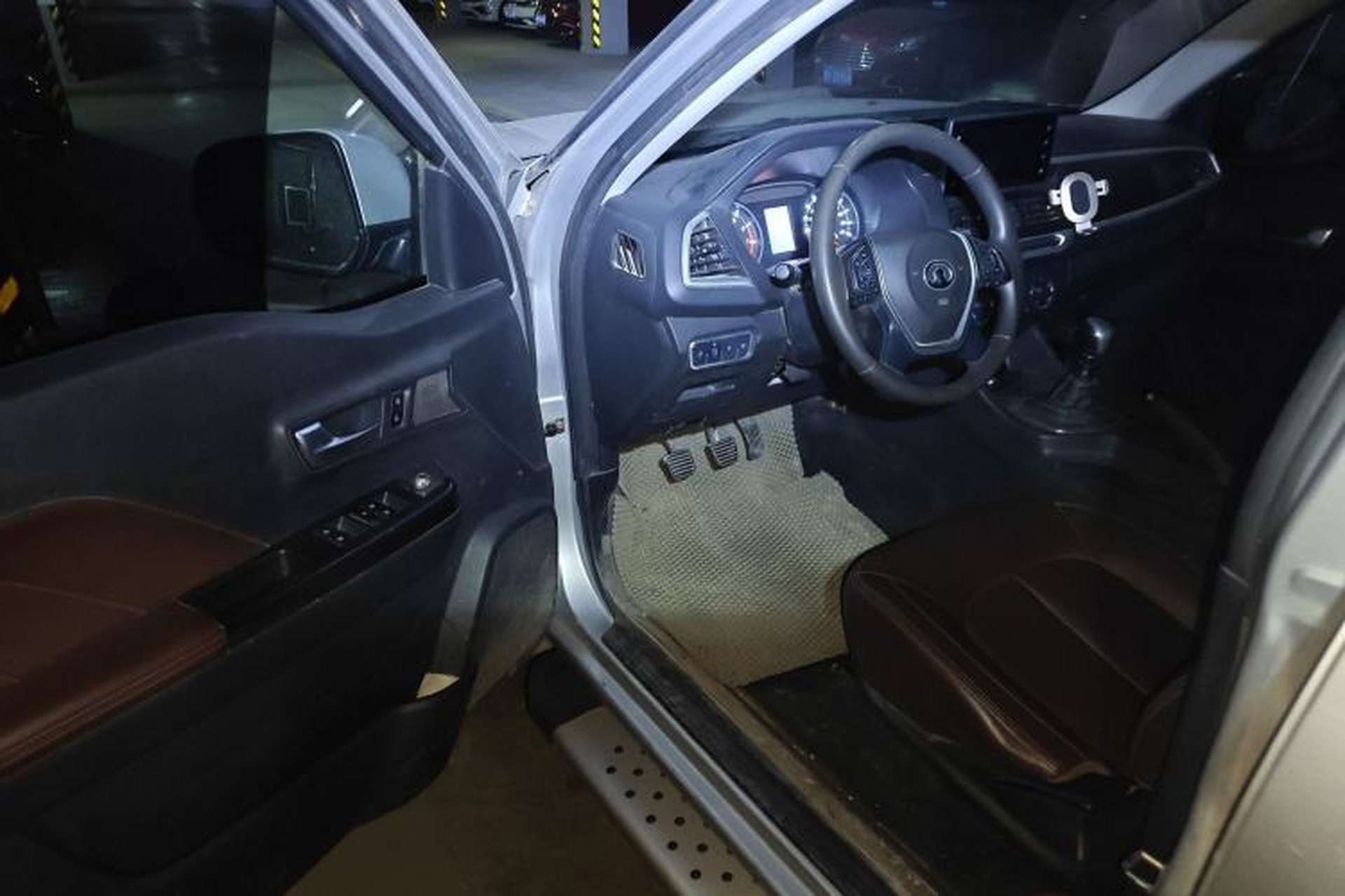 Used Great Wall Wingle 7 2019 2.0T Gasoline Two-Wheel Drive Elite Version China VI Standard Big Double Cabin GW4C20B Driver Seat