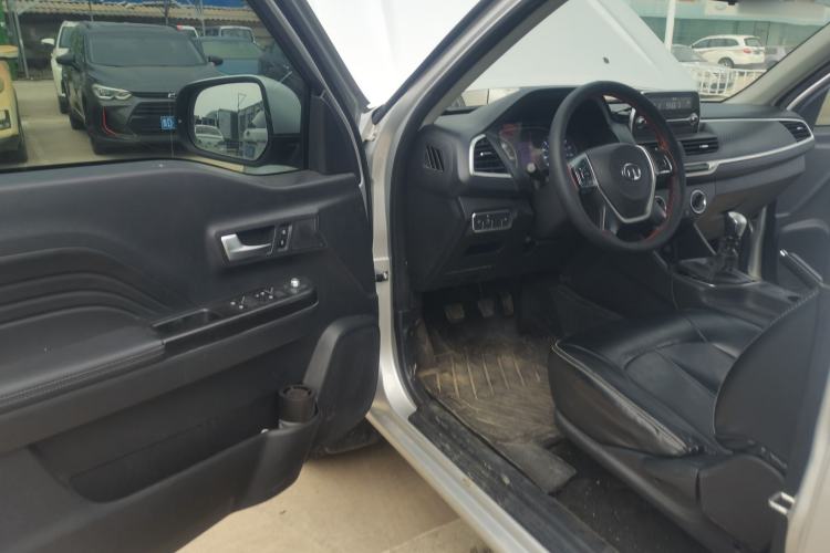 Used Great Wall Wingle 7 2019 2.0T Diesel Two-Wheel Drive Value Edition China VI Standard Big Double Cab GW4D20M Driver Seat