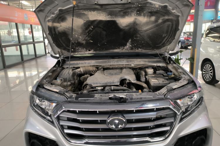 Used Great Wall Wingle 7 2019 2.0T Diesel Two-Wheel Drive Value Edition China VI Standard Big Double Cab GW4D20M Engine Bay
