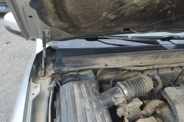 Used Great Wall Wingle 7 2019 2.0T Diesel 4x4 Value Edition China VI Standard Big Double Cab – GW4D20M Engine Bay Right