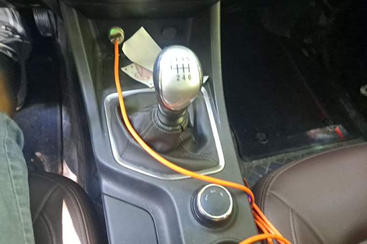 Used Great Wall Wingle 7 2019 2.0T Gasoline 4x4 Elite Version China VI Standard Big Double GW4C20B Gear Lever