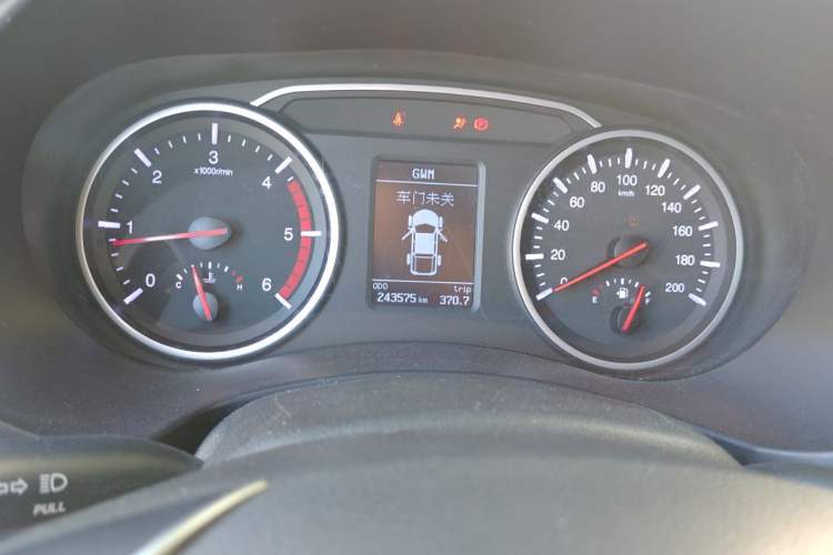 Used Great Wall Wingle 7 2019 2.0T Four-Wheel Drive Champion Executive Version Small Double 4D20D Instrument Cluster