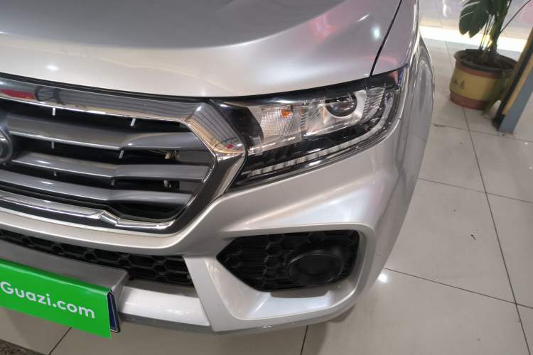 Used Great Wall Wingle 7 2019 2.0T Diesel Two-Wheel Drive Value Edition China VI Standard Big Double Cab GW4D20M Left Front Headlight