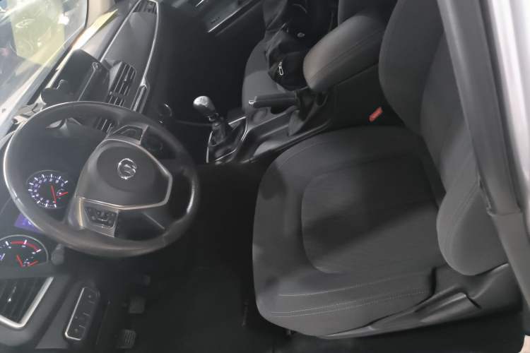 Used Great Wall Wingle 7 2019 2.0T Diesel Two-Wheel Drive Value Edition China VI Standard Big Double Cab GW4D20M Left Front Seat