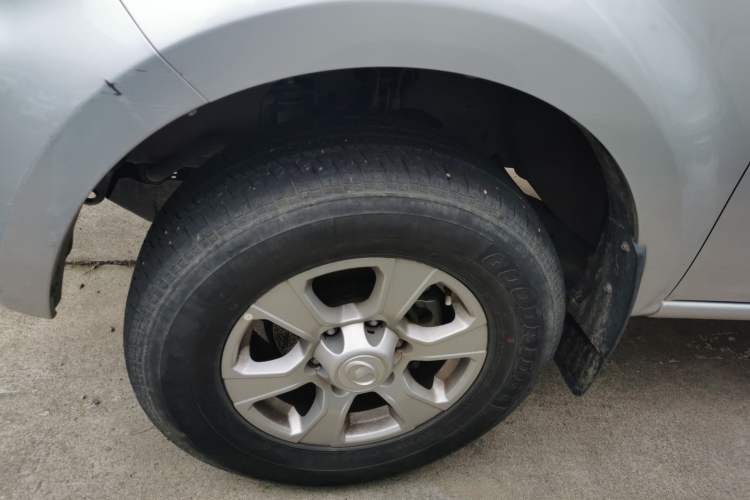 Used Great Wall Wingle 7 2019 2.0T Diesel Two-Wheel Drive Value Edition China VI Standard Big Double Cab GW4D20M Left Front Wheel Hub