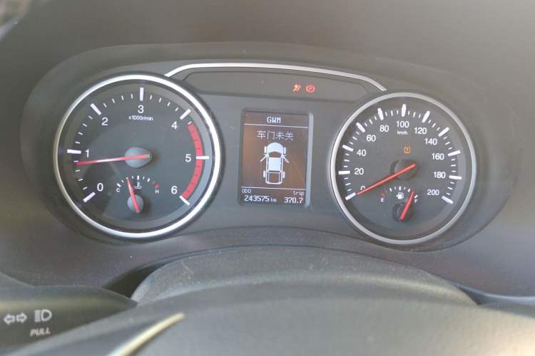 Used Great Wall Wingle 7 2019 2.0T Four-Wheel Drive Champion Executive Version Small Double 4D20D Odometer Close Up