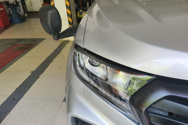 Used Great Wall Wingle 7 2019 2.0T Four-Wheel Drive Value Edition Big Double 4D20D Right Front Headlight