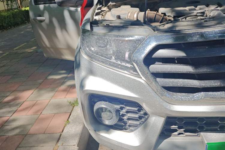Used Great Wall Wingle 7 2019 2.0T Four-Wheel Drive Champion Executive Version Small Double 4D20D Right Front Headlight