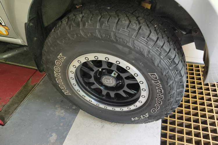 Used Great Wall Wingle 7 2019 2.0T Four-Wheel Drive Value Edition Big Double 4D20D Right Front Wheel Hub