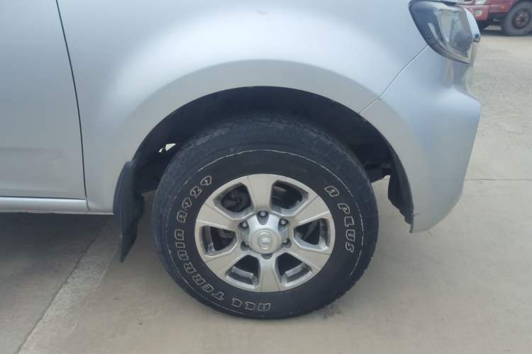 Used Great Wall Wingle 7 2019 2.0T Diesel Two-Wheel Drive Value Edition China VI Standard Big Double Cab GW4D20M Right Front Wheel Hub