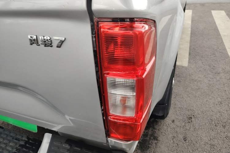 Used Great Wall Wingle 7 2019 2.0T Diesel Two-Wheel Drive Value Edition China VI Standard Big Double Cab GW4D20M Right Rear Taillight