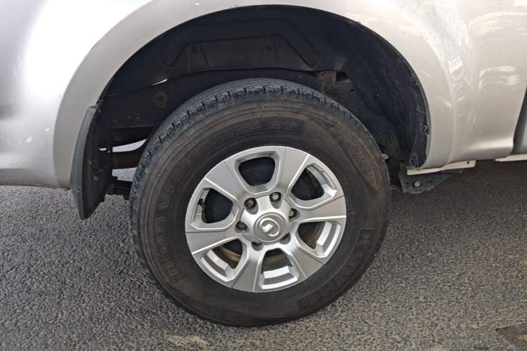 Used Great Wall Wingle 7 2019 2.0T Diesel Two-Wheel Drive Value Edition China VI Standard Big Double Cab GW4D20M Right Rear Wheel Hub