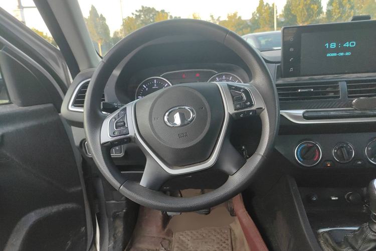 Used Great Wall Wingle 7 2019 2.0T Diesel Two-Wheel Drive Elite Version China VI Standard Big Double Cabin GW4D20M Steering Wheel