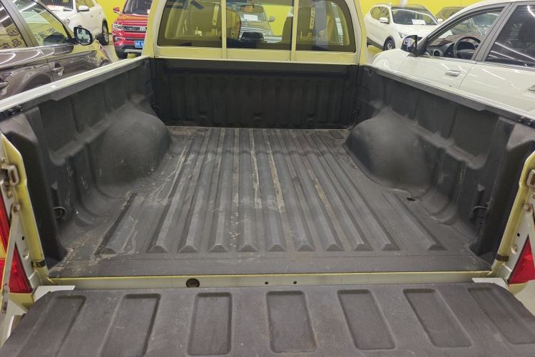 Used Great Wall Wingle 7 2019 2.0T Diesel Two-Wheel Drive Value Edition China VI Standard Big Double Cab GW4D20M Trunk