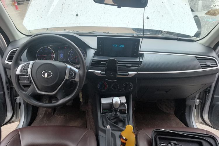 Used Great Wall Wingle 7 2019 2.0T Diesel 4x4 Elite Version China VI Standard Big Double Cab – GW4D20M Center Console